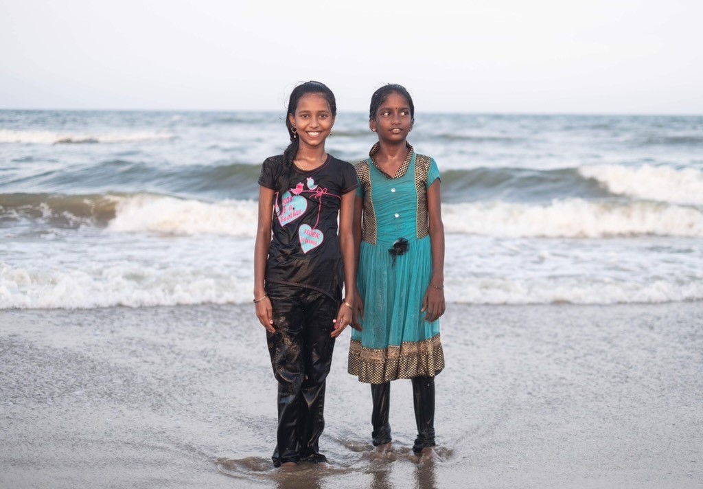 Photo taken by Kate Wurm of two Indian girls in Chennai, India